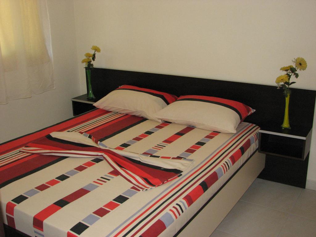 Aparthotel Vila Tufi Velipojë Zimmer foto